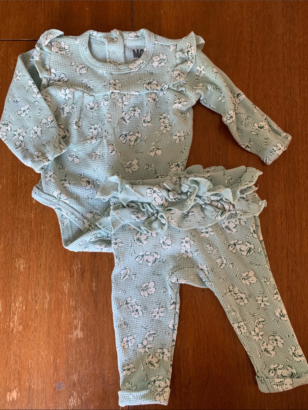 🫐3/$30 Baby Floral Ruffle Matching Set in Light Mint size 3-6m